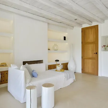 Wonderful Ibiza Blakstad San Rafael 5 Bedrooms A Tranquil Location Not Far Away From San Rafael San Rafael Willa