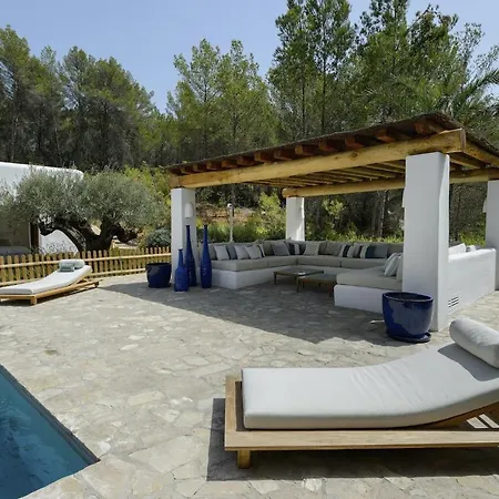 Wonderful Ibiza Blakstad San Rafael 5 Bedrooms A Tranquil Location Not Far Away From San Rafael San Rafael Villa